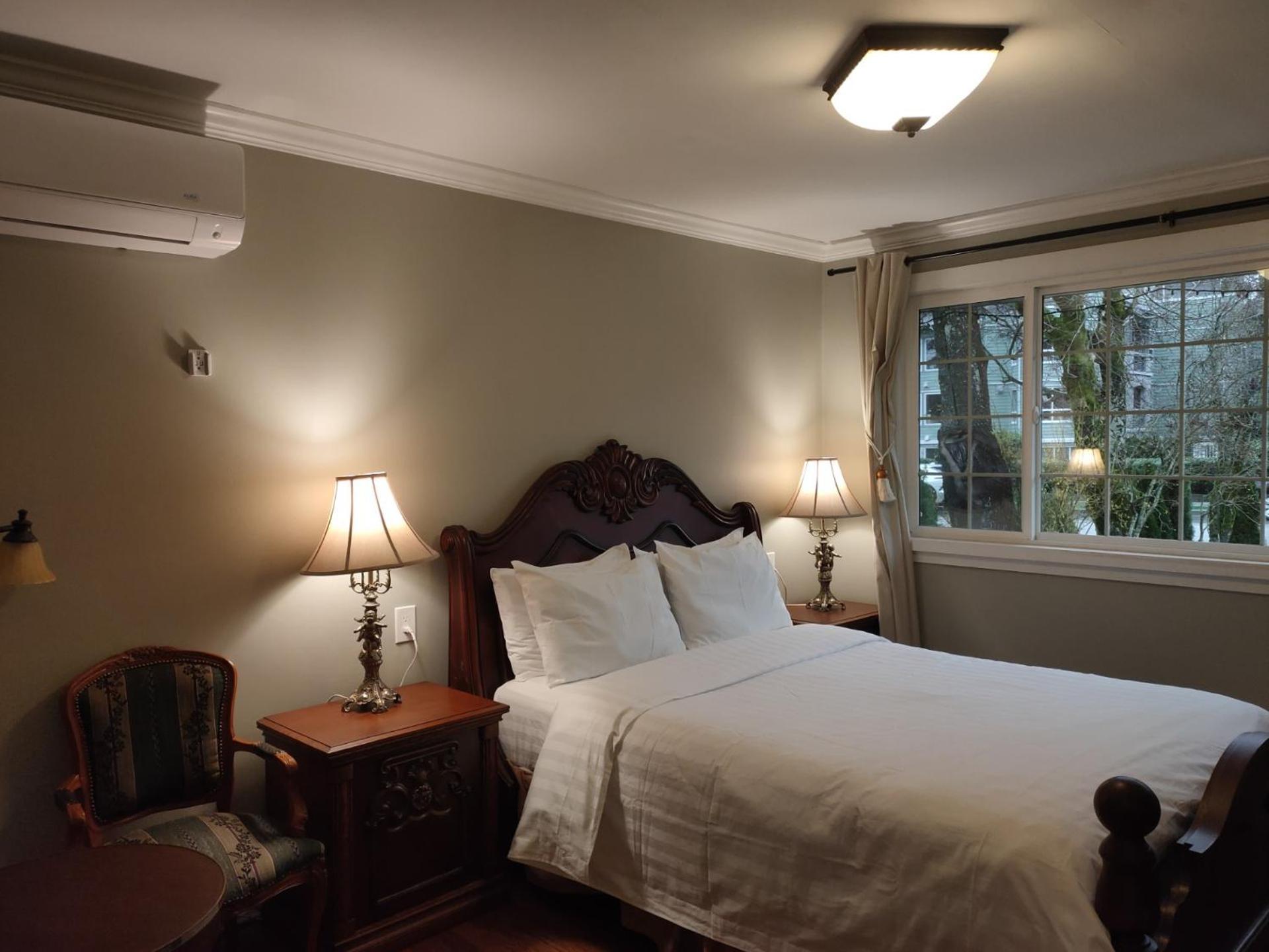 Hotel Semi Centre House à White Rock Extérieur photo